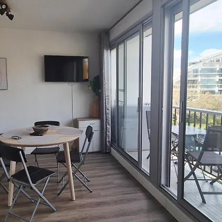 4 Pers Avec Piscine & Parking ,acces Direct * La Grande Motte